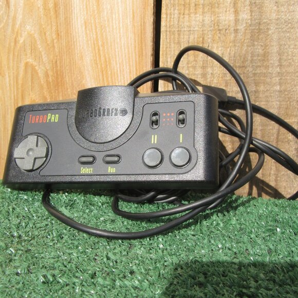 Konami TurboGrafx 16 Mini Video Game Console w/ Remote HTG-010 ONLY - Picture 7 of 9